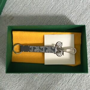 NEW Goyard Gray Mousqueton Keychain Key Ring with Silver Hardware